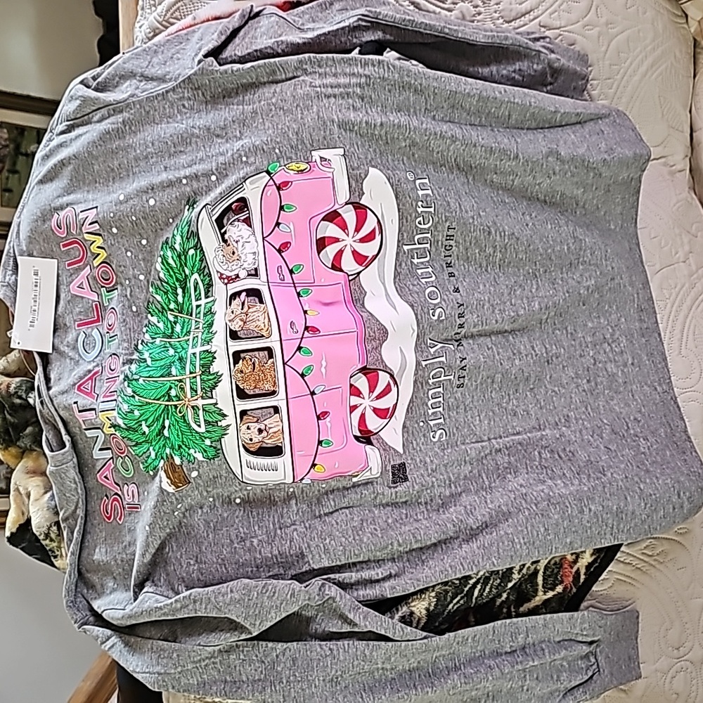 NWT Simply Southern Santa Claus is Coming to Town Long Sleeve Medium